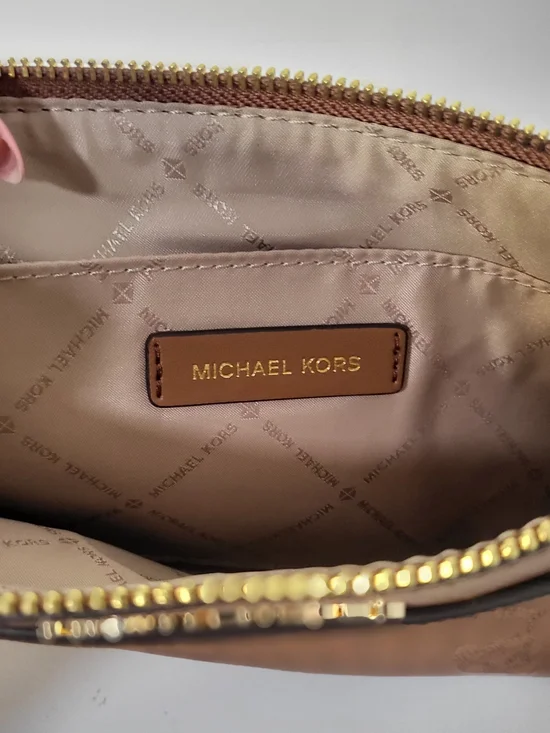 Michael Kors Women's Tan Leather Tote Bag - Picture 13 of 15